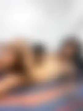 celone_couple_22's Live Sex Cam Show