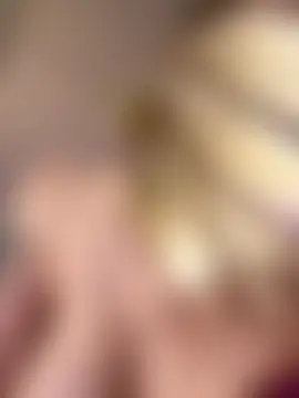 HugeBoobsAlice's Live Sex Cam Show