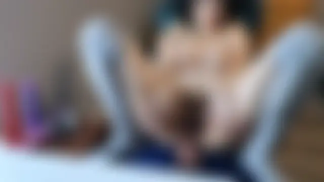 MasturbateMom's Live Sex Cam Show