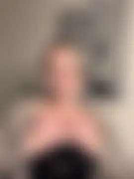 LouiseLovesFun's Live Sex Cam Show