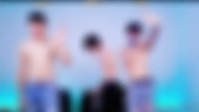 QYBOYS_002's Live Sex Cam Show