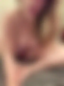 Faidraishere's Live Sex Cam Show