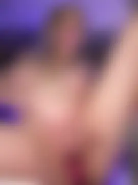 HugeBoobsAlice's Live Sex Cam Show