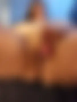 Love86Emily's Live Sex Cam Show