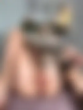 mc-Olivia's Live Sex Cam Show