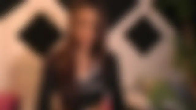 Ambeer_Rousess' Webcam Show