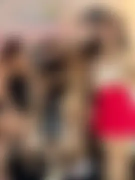 royalgirls_x's Webcam Show