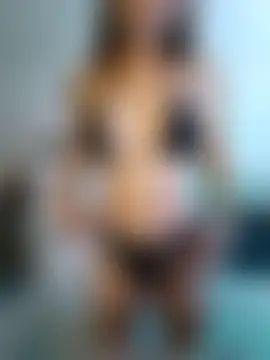 Divinna's Live Sex Cam Show