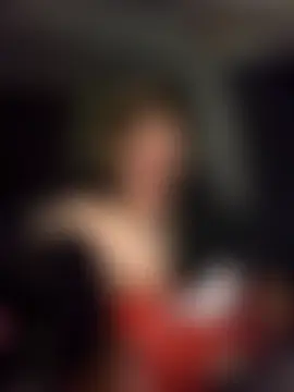 SheIsSomething's Live Sex Cam Show