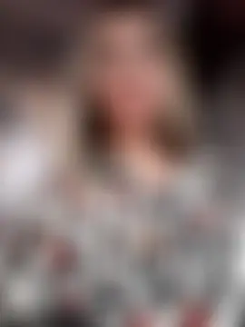 _AliceWine_'s Live Sex Cam Show