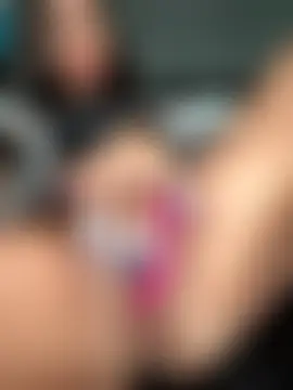 RuslanaXX's Live Sex Cam Show