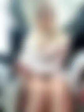 dolcehelena993's Live Sex Cam Show