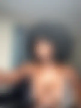 WomanNextdoor1's Live Sex Cam Show