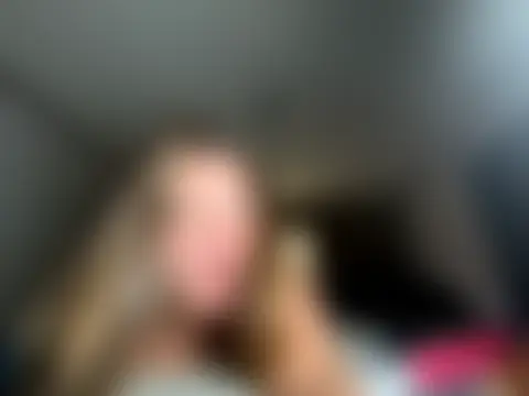 IvanaPlenty's Live Sex Cam Show