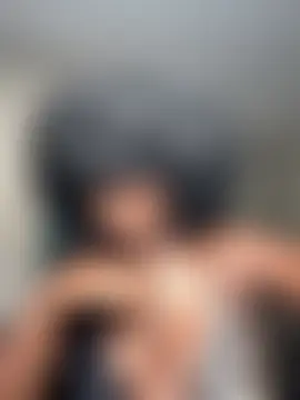 WomanNextdoor1's Live Sex Cam Show