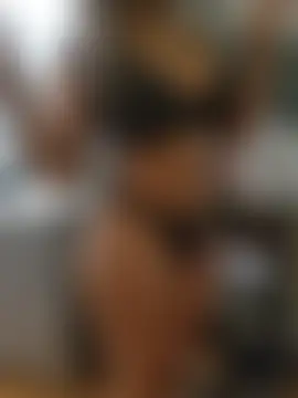 Caramel_Lights' Live Sex Cam Show