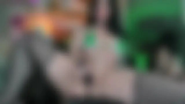 Classy4uuuu's Live Sex Cam Show