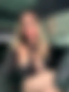 Alirawrz's Live Sex Cam Show