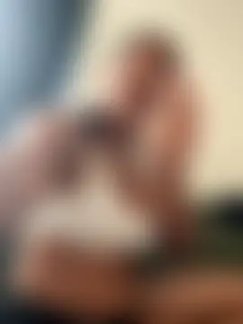 AshleyLoveee's Webcam Show