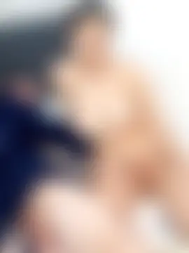 Aleioji10's Live Sex Cam Show