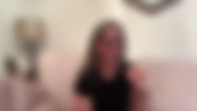 LILY-UK-MILF's Live Sex Cam Show