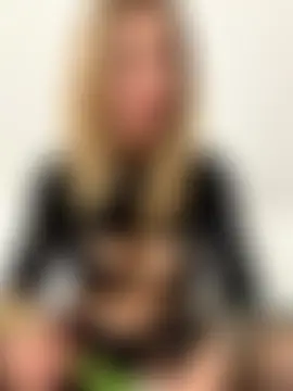 BlueEyesCarole's Live Sex Cam Show