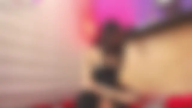 LyliRuss' Webcam Show