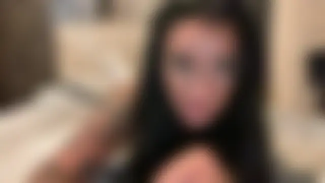 LucyLuxee19's Live Sex Cam Show