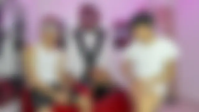 VERY_HOT_GUYS Webcam-Show