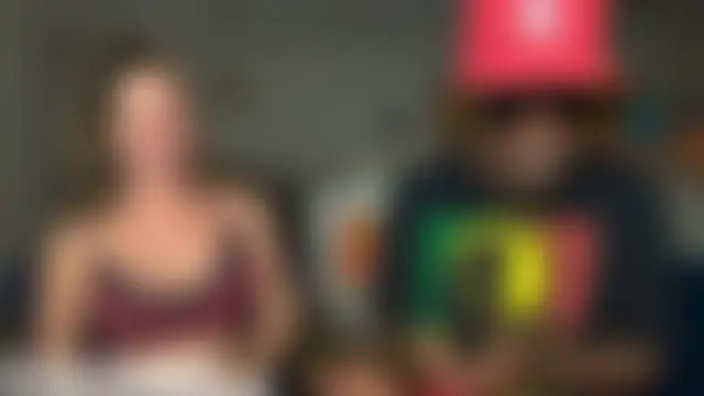 boomboomr00m's Webcam Show