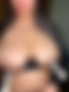 BustiBunny69's Webcam Show