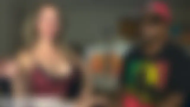 boomboomr00m's Webcam Show