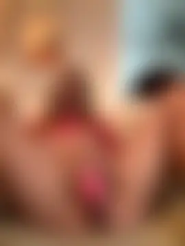 rileylovesyou's Live Sex Cam Show