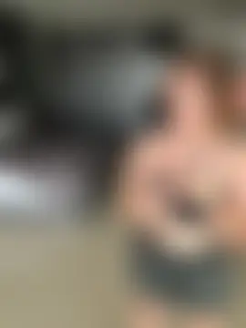 Nura_n_Sarah's Live Sex Cam Show