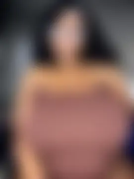 Bustygoddess32's Live Sex Cam Show