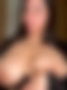 BustiBunny69's Webcam Show