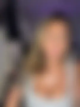 bossyroxy84's Live Sex Cam Show