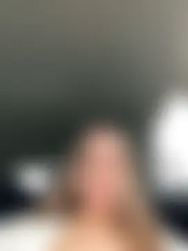 DoriDeluxe66's Live Sex Cam Show