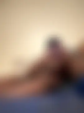 PrettyGal_Tingz's Live Sex Cam Show