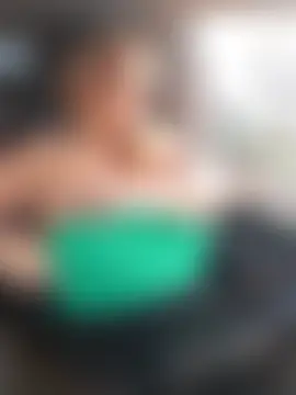 Isabellaa04's Live Sex Cam Show