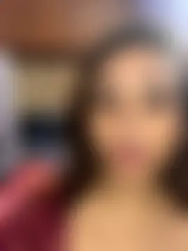 Prettybitchfucksu's Live Sex Cam Show