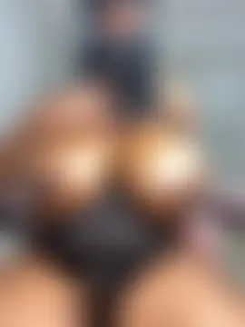 boobiesgallore's Webcam Show