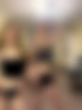 girls_n_roses' Live Sex Cam Show