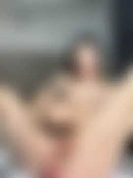 SweetieSinXXX's Webcam Show