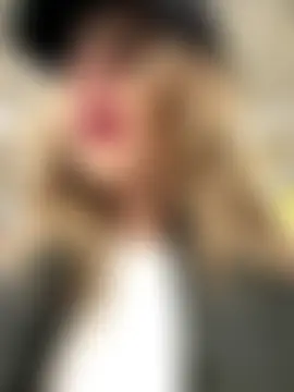 LoraaDoll's Live Sex Cam Show