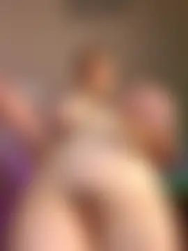 HugeBoobsAlice's Webcam Show