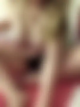 Faidraishere's Live Sex Cam Show