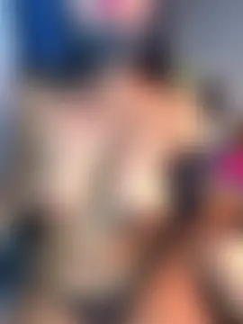 Cinderella-98's Live XXX Chat