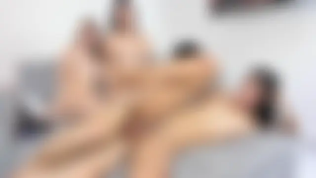 little_dolls11's Live Sex Cam Show