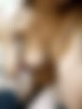 Quun_rosi's Webcam Show